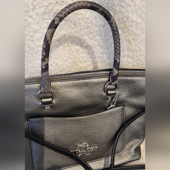 Coach Metallic Gray/ Silver  Leather EMMA Bag - Picture 4 of 9